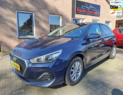 Hyundai I30 1.0 T-GDI Comfort. Zeer netjes en luxe o.a: Navi uit 2019