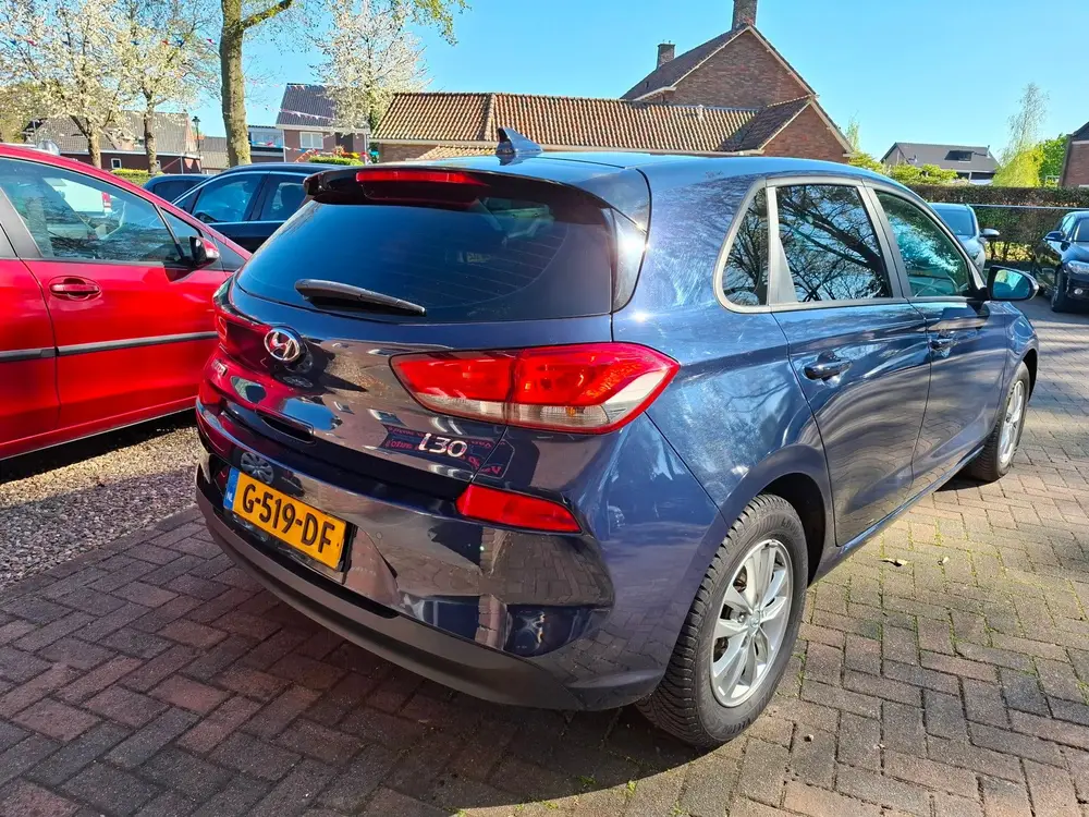 Hyundai I30 1.0 T-GDI Comfort. Zeer netjes en luxe o.a: Navi uit 2019, foto 11