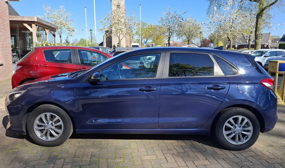 Hyundai I30 1.0 T-GDI Comfort. Zeer netjes en luxe o.a: Navi uit 2019, foto 7
