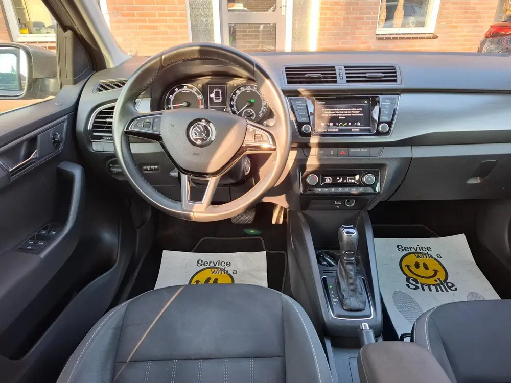 Skoda Fabia 1.0 TSI Style. 1ste eigenaar dealer onderh uit 2019, foto 2