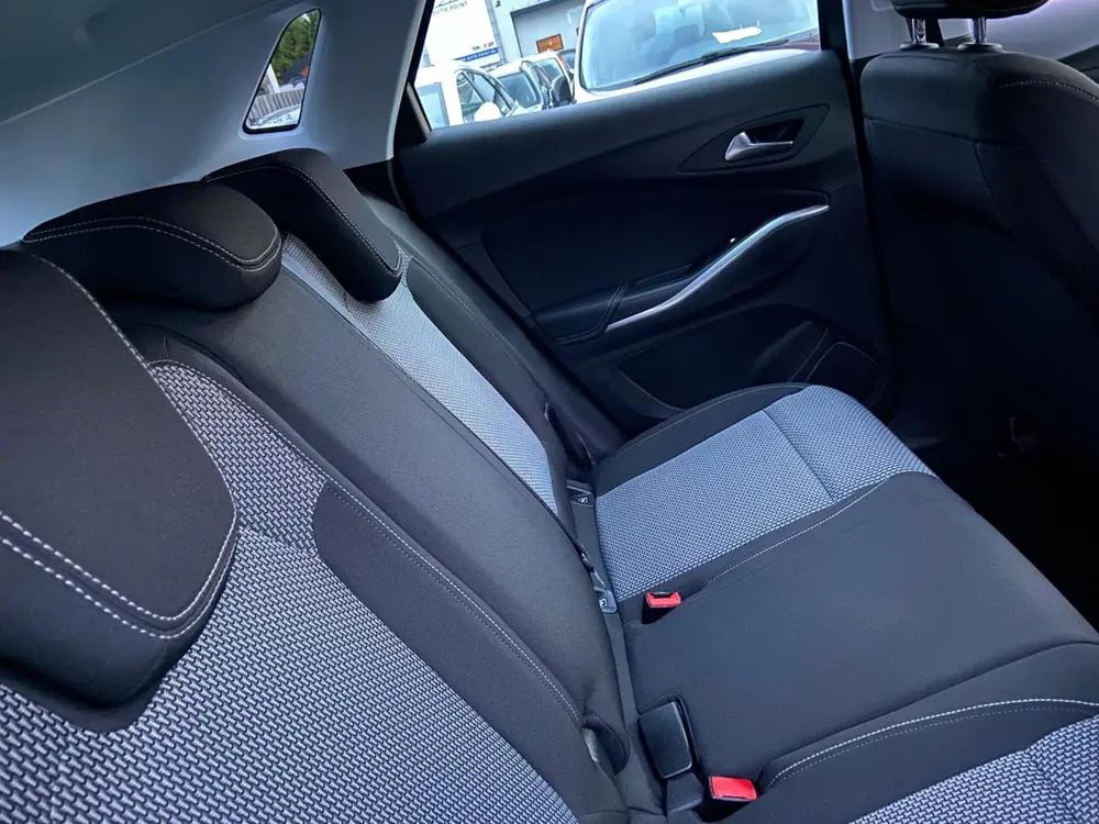 Opel Grandland X 1.2 Turbo NAVI uit 2019, foto 9