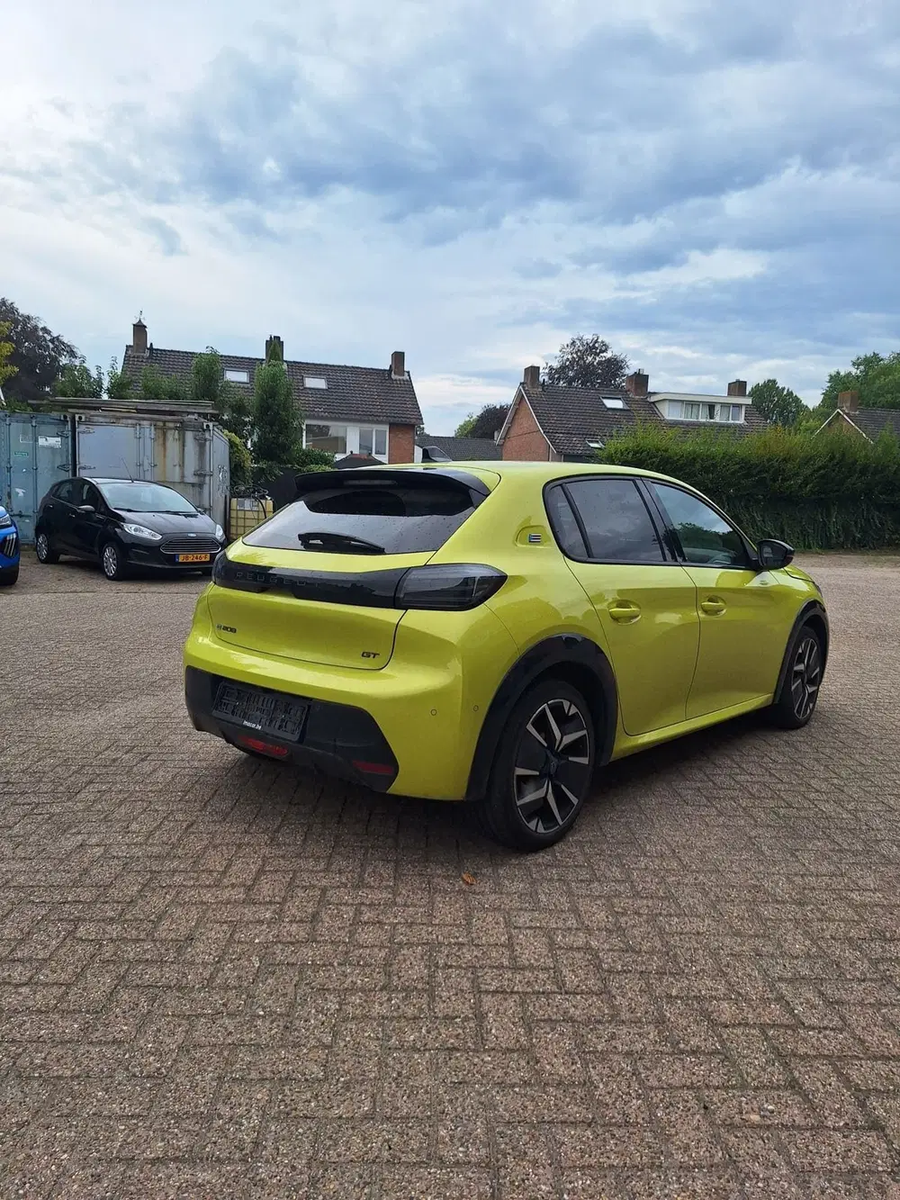 Peugeot 208 EV GT 50 kWh uit 2024, foto 2