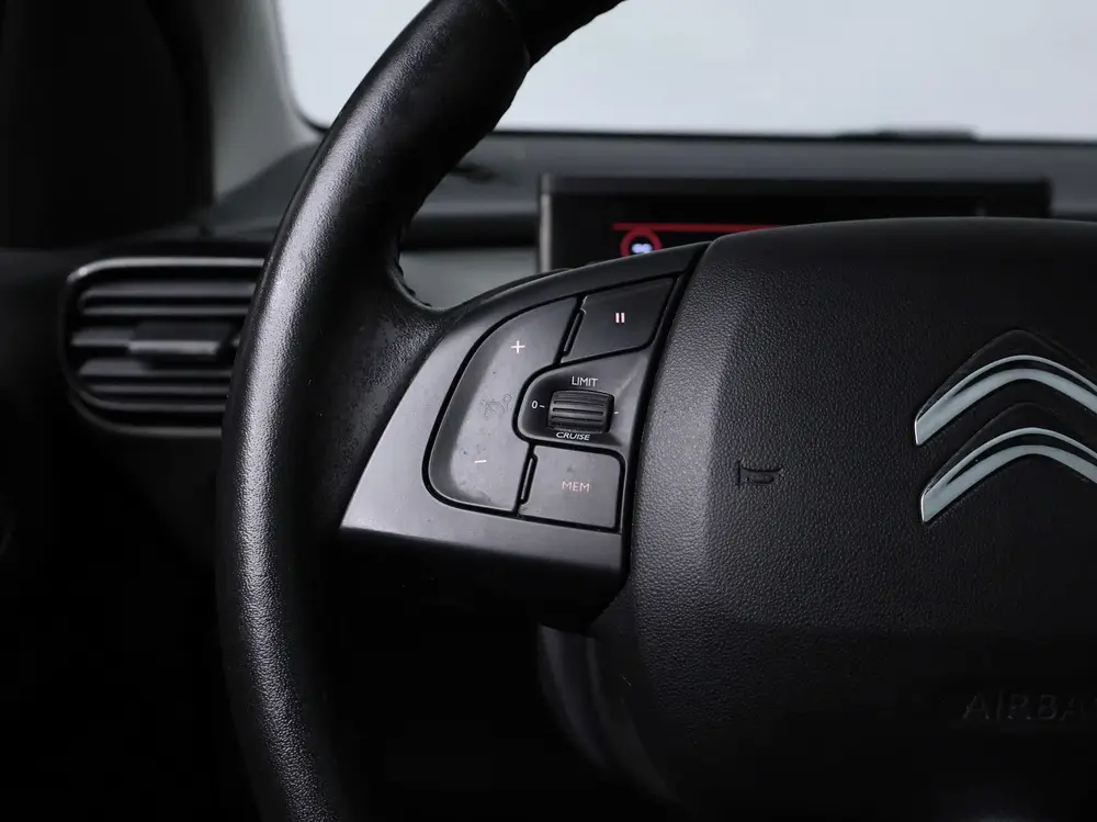 Citroën C4 Cactus Citroen C4 Cactus 1.2 PureTech Shine (PANO uit 2019, foto 10