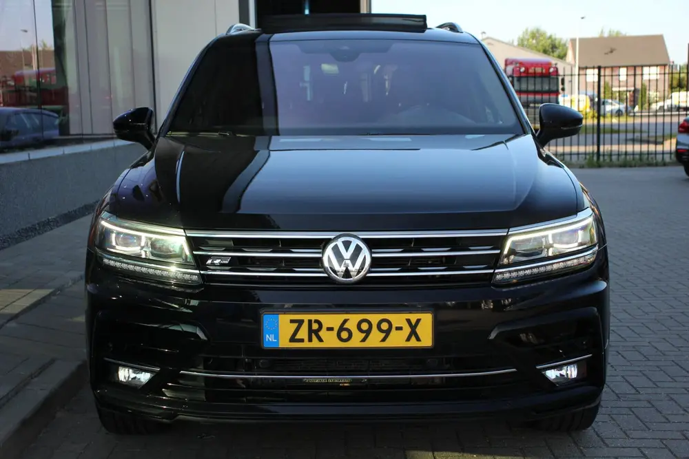 Volkswagen Tiguan Allspace 1.5 TSI Highline R-Line 7p. Pano uit 2019, foto 4