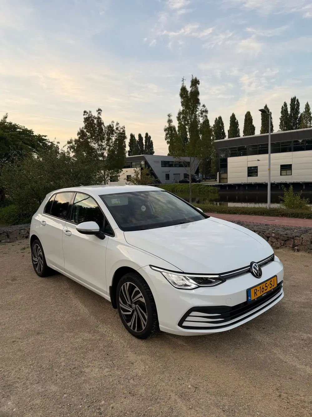 Volkswagen Golf 1.0 TSI 110pk 2021 Wit uit 2021, foto 7