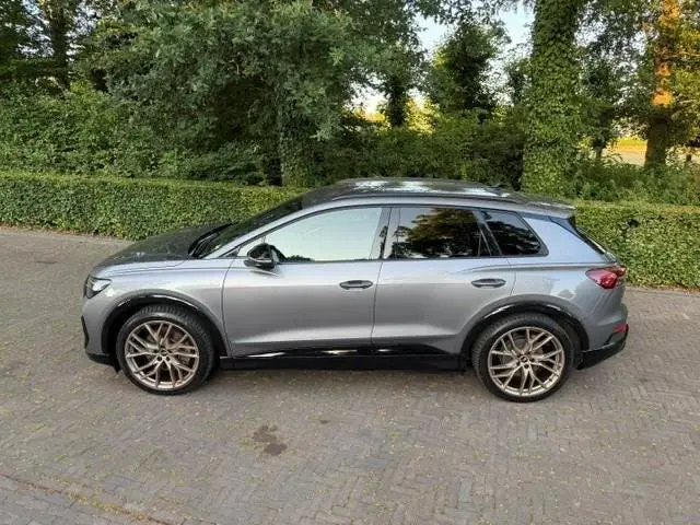 Audi Q4 e-tron 40 Launch Edition S Competition 77kWh SOH uit 2021, foto 3