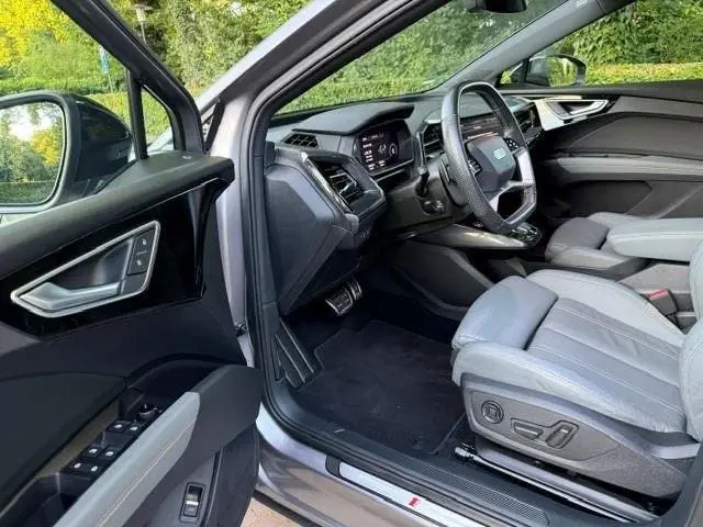 Audi Q4 e-tron 40 Launch Edition S Competition 77kWh SOH uit 2021, foto 5