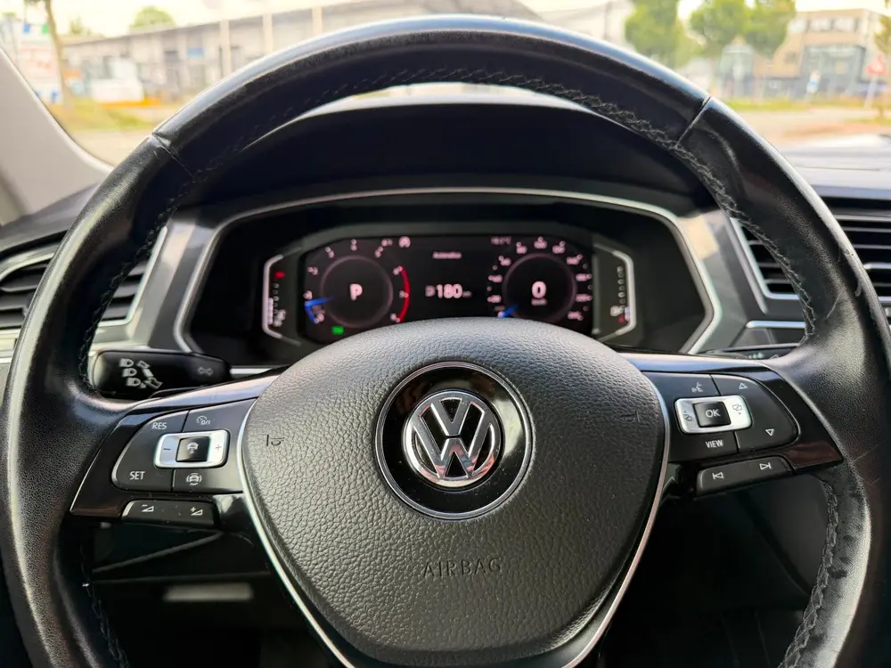 Volkswagen Tiguan 1.5 TSI ACT Highline AUT|NAVI|CAM|DealerOH uit 2020, foto 18