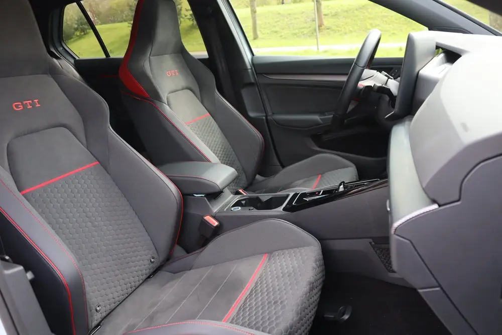 Volkswagen Golf 2.0 TSI GTI 301PK Clubsport Akrapovic/Pano/H uit 2025, foto 11