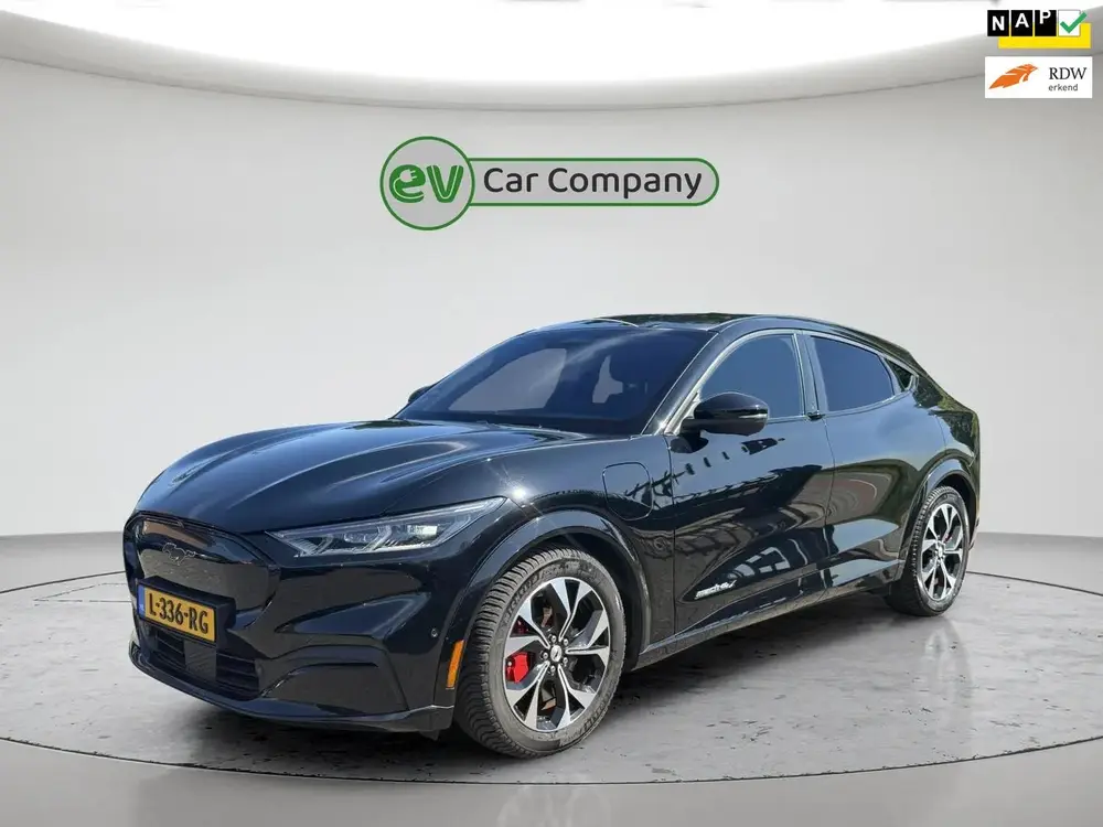 Ford Mustang Mach-E Extended AWD 98 kWh uit 2021