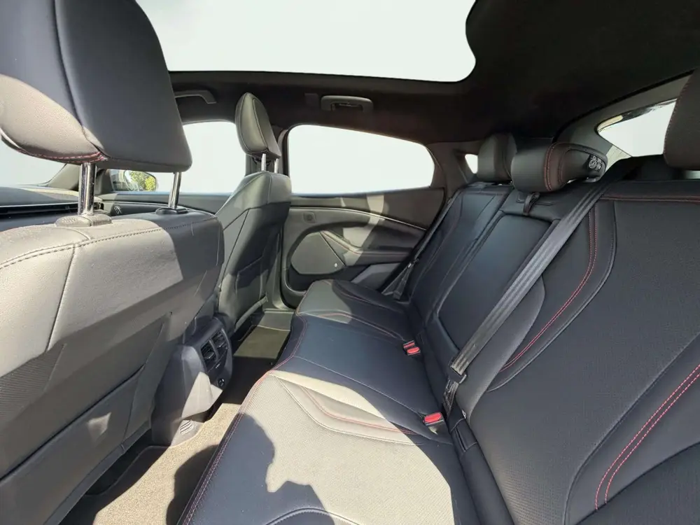 Ford Mustang Mach-E Extended AWD 98 kWh uit 2021, foto 11