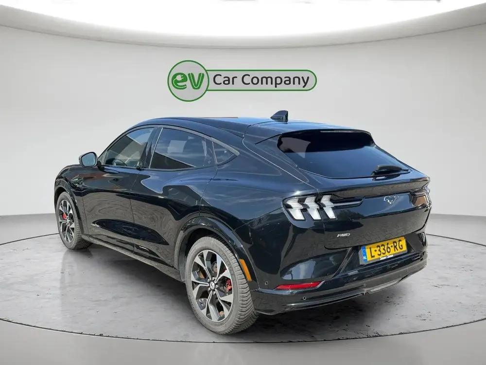 Ford Mustang Mach-E Extended AWD 98 kWh uit 2021, foto 3