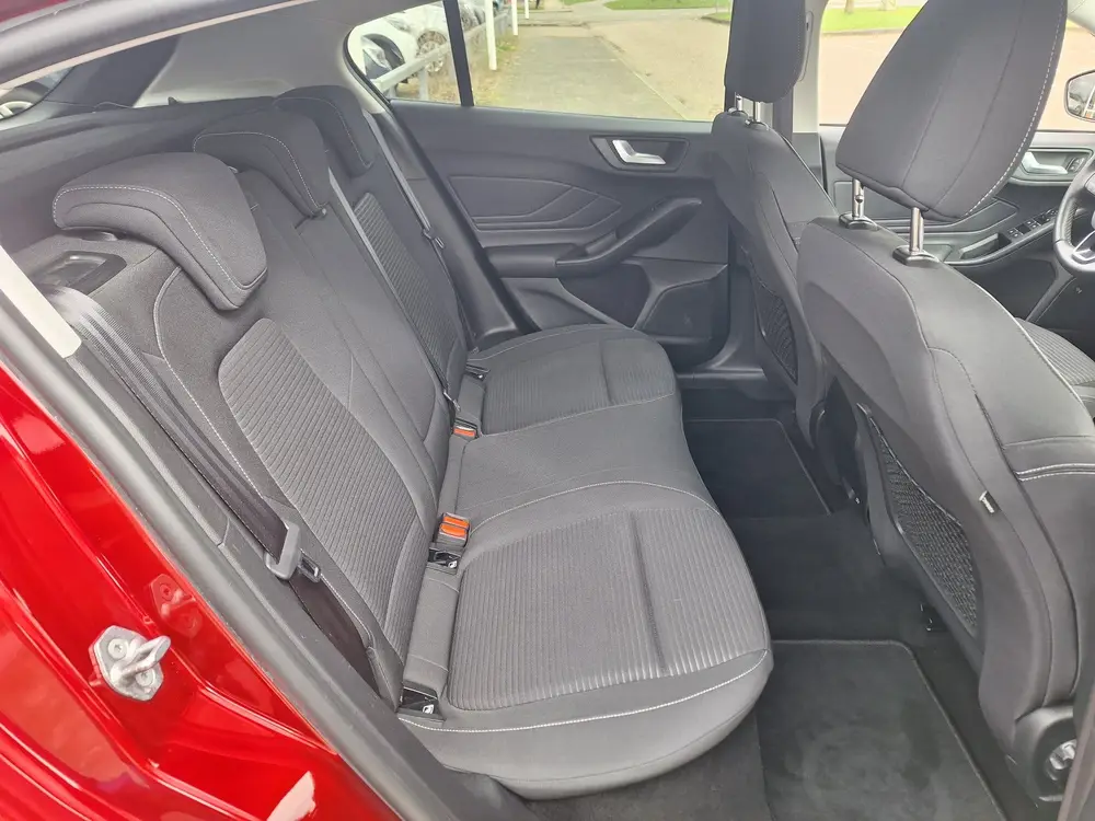 Ford Focus 1.0 EcoBoost Titanium Business/NAVI/STOELVERWARMI uit 2019, foto 14