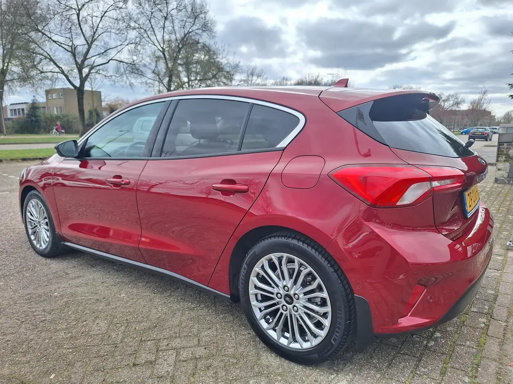 Ford Focus 1.0 EcoBoost Titanium Business/NAVI/STOELVERWARMI uit 2019, foto 3