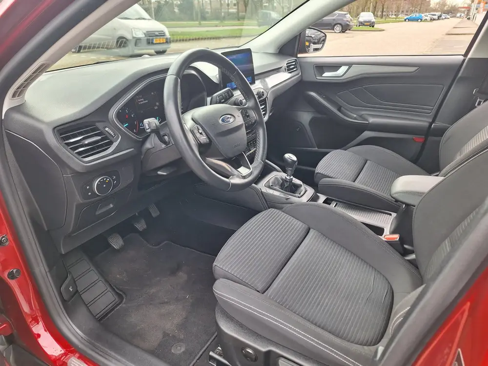 Ford Focus 1.0 EcoBoost Titanium Business/NAVI/STOELVERWARMI uit 2019, foto 7