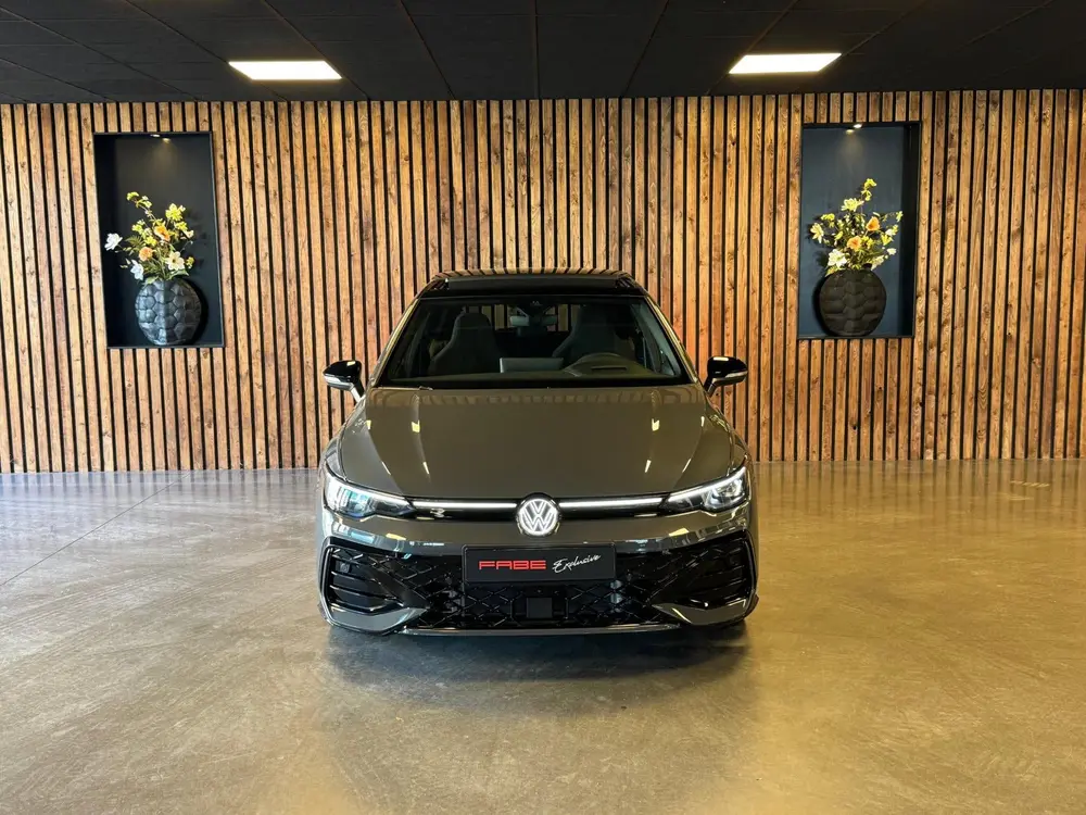 Volkswagen Golf 1.5 eTSI R-Line / 360 Camera / Pano / H/K / uit 2025, foto 6