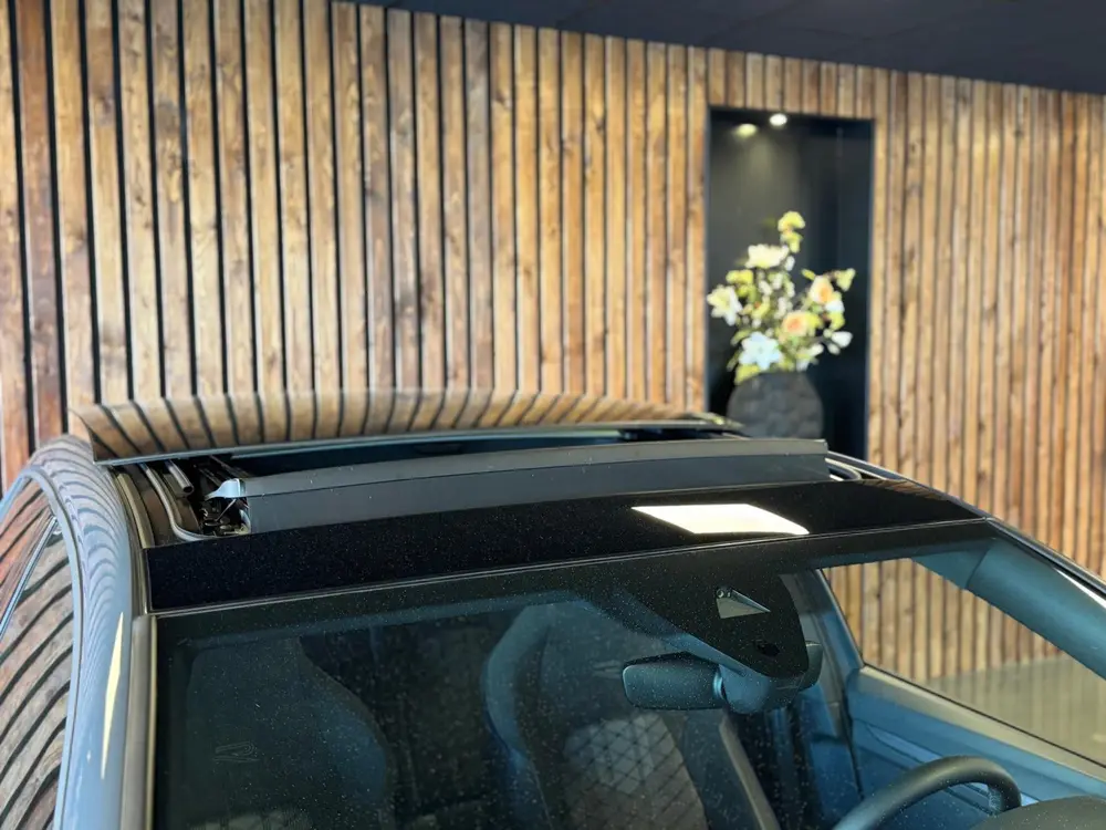 Volkswagen Golf 1.5 eTSI R-Line / 360 Camera / Pano / H/K / uit 2025, foto 7