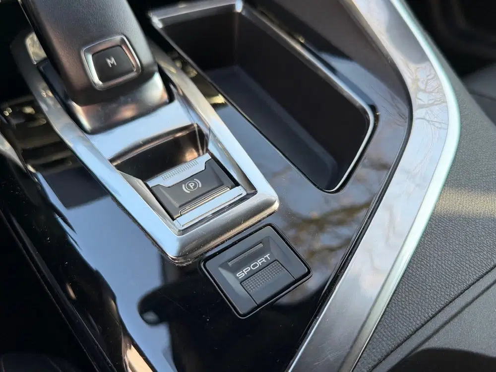 Peugeot 5008 1.2 PureTech 130pk GT-Line Automaat uit 2021, foto 17