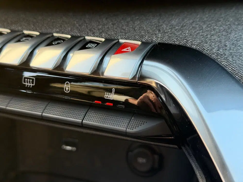 Peugeot 5008 1.2 PureTech 130pk GT-Line Automaat uit 2021, foto 19