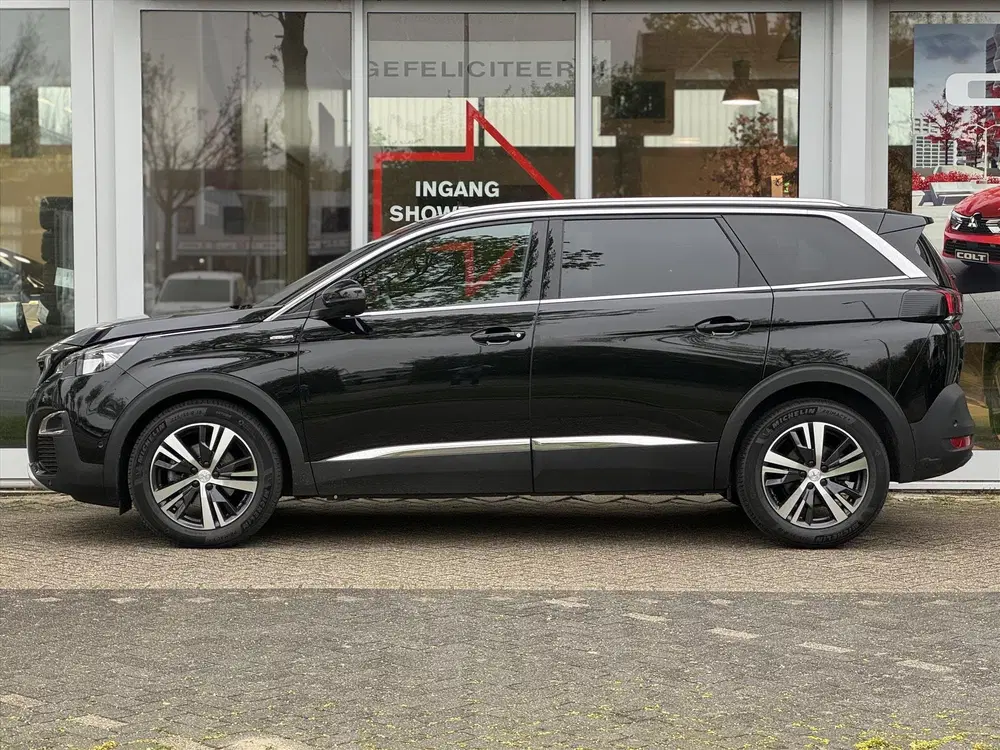 Peugeot 5008 1.2 PureTech 130pk GT-Line Automaat uit 2021, foto 2