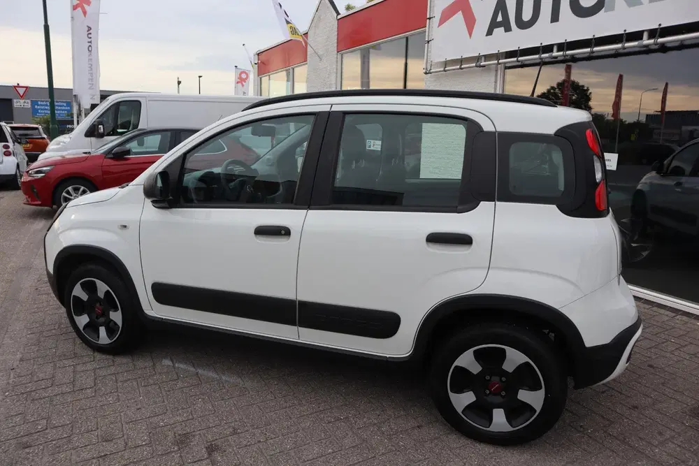 Fiat Panda 1.0 HYBRID CITY CROSS 1E EIGENAAR uit 2021, foto 2