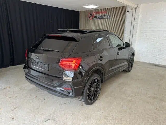Audi Q2 35 TFSI S Line. Pano uit 2023, foto 4