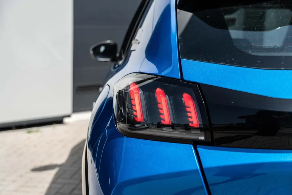 Peugeot 208 1.2 PureTech GT-Line Keyless uit 2019, foto 16