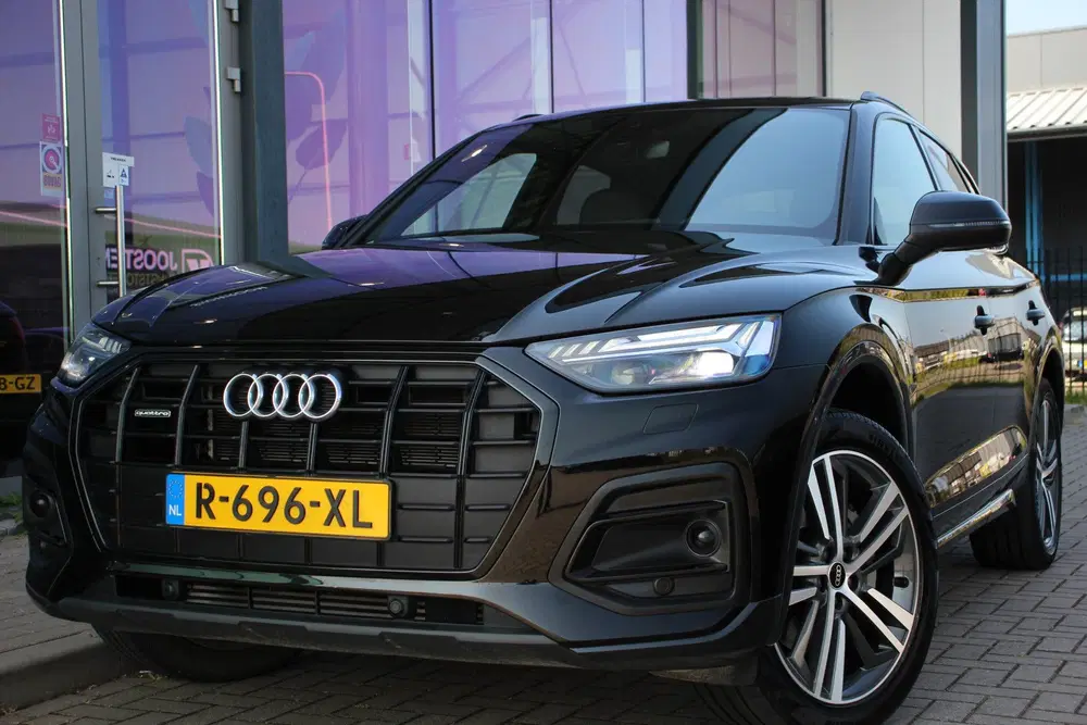 Audi Q5 50 TFSI e S edition Competition uit 2022, foto 2
