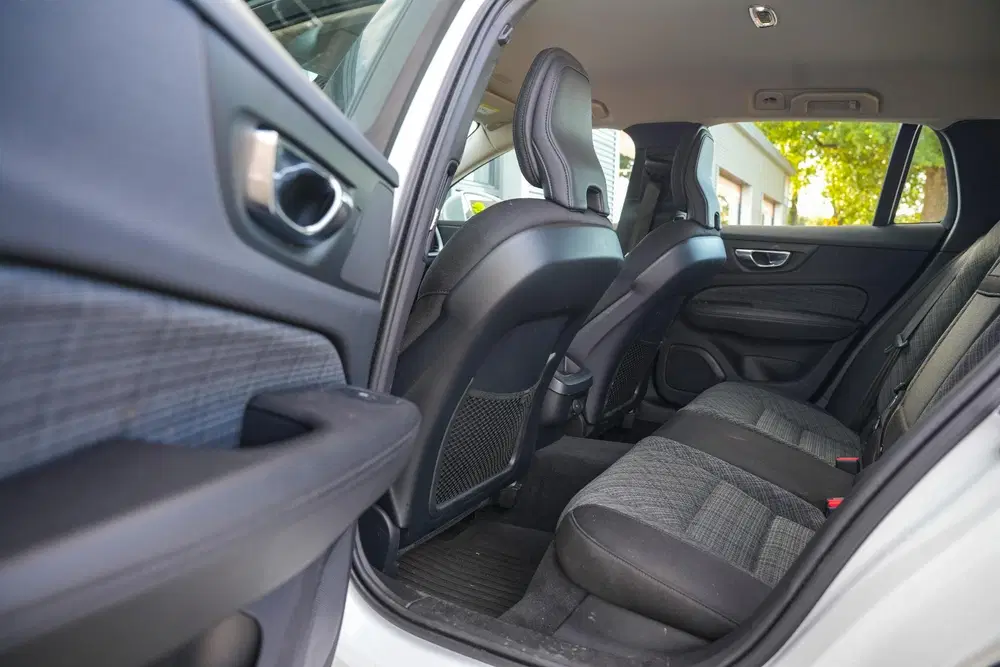 Volvo V60 Cross Country 2.0 B5 AWD Pro Adaptieve Cruise Keyl uit 2021, foto 11