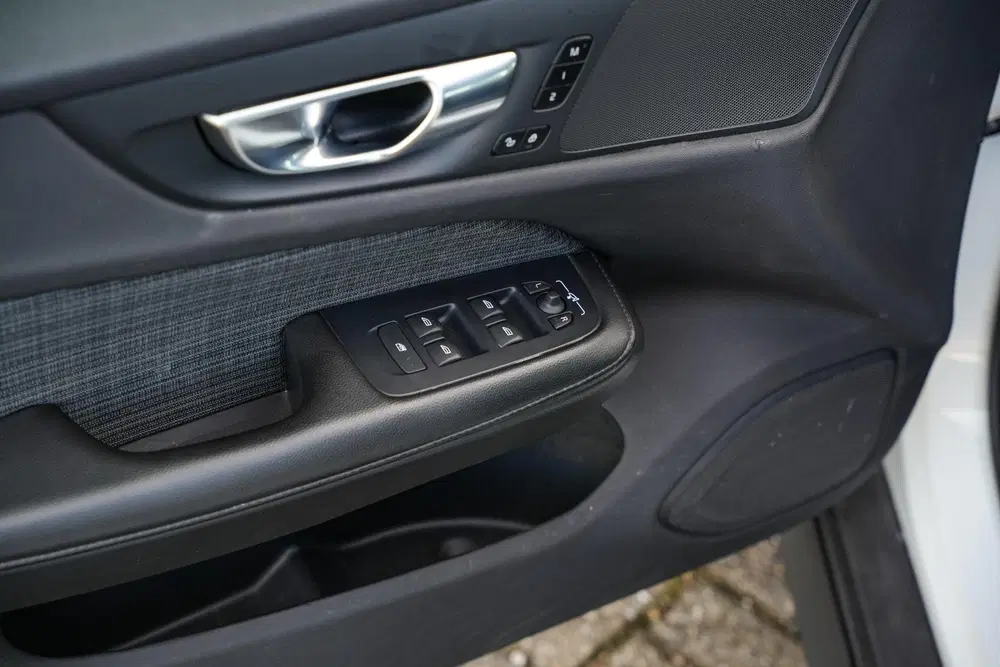Volvo V60 Cross Country 2.0 B5 AWD Pro Adaptieve Cruise Keyl uit 2021, foto 14