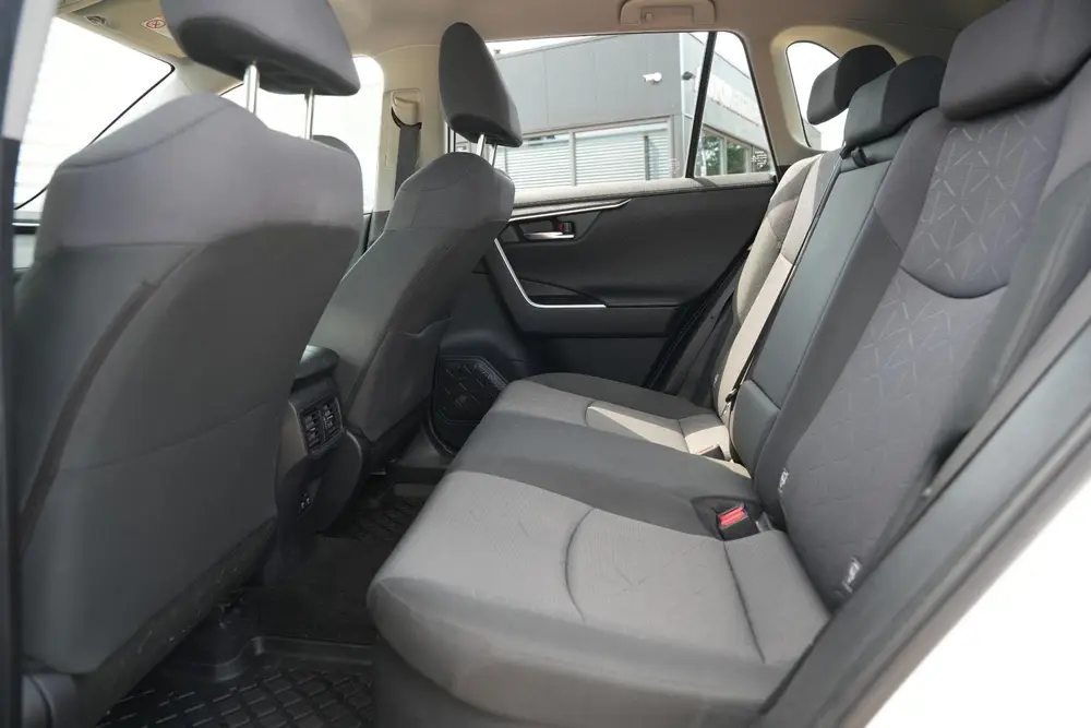 Toyota RAV4 2.5 Hybrid AWD Business Intro uit 2019, foto 8