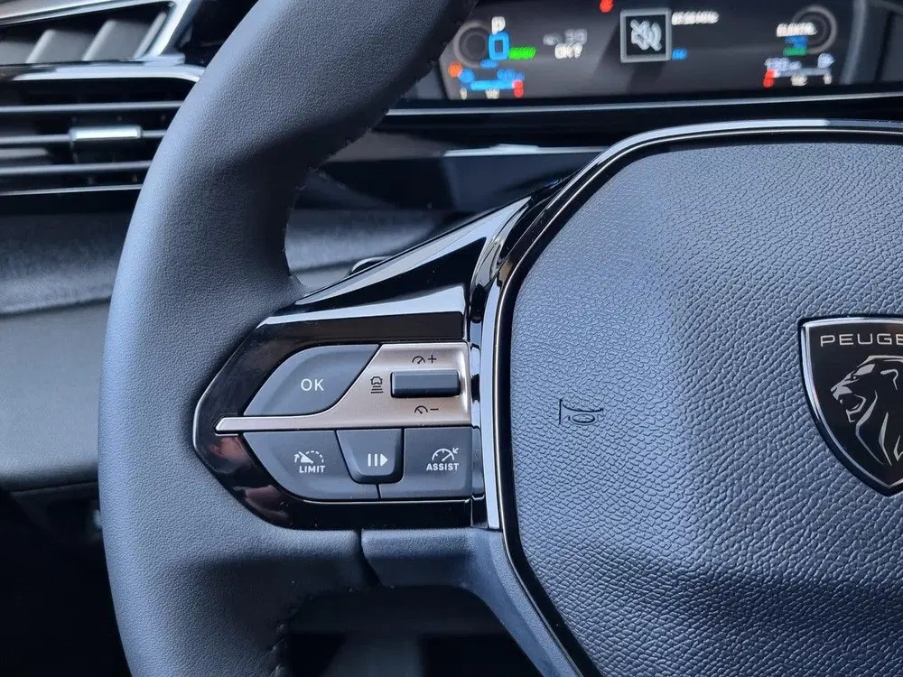 Peugeot 308 SW 1.6 Plug-in Hybrid 195 Allure uit 2026, foto 13