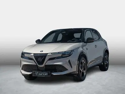 Alfa Romeo Junior Elettrica Ti 54 kWh uit 2026