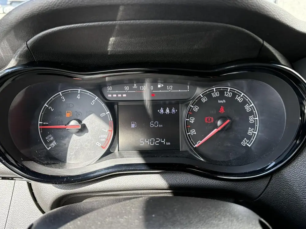 Opel Karl 1.0 ecoFLEX 120 Jaar Edition uit 2019, foto 16