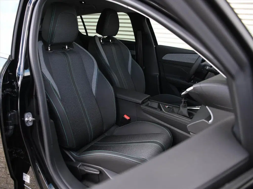 Peugeot 308 Allure 1.2 Puretech 130pk CAMERA VOOR + AC uit 2024, foto 9