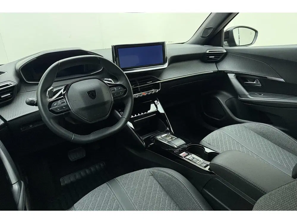 Peugeot 2008 1.2 Hybrid 145 Allure uit 2025, foto 16