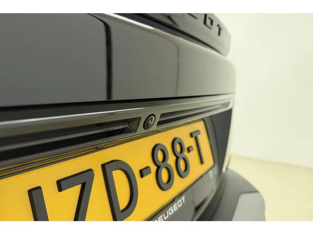 Peugeot 2008 1.2 Hybrid 145 Allure uit 2025, foto 3