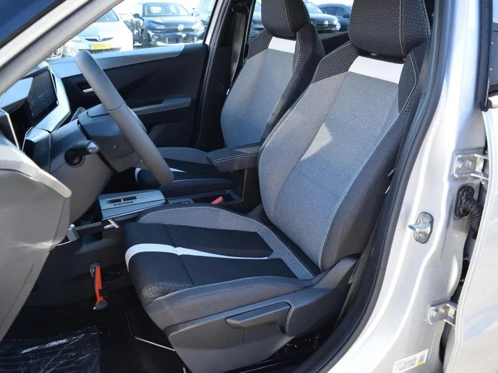 Opel Frontera 1.2 Turbo Hybrid GS 7p DEMO uit 2026, foto 15