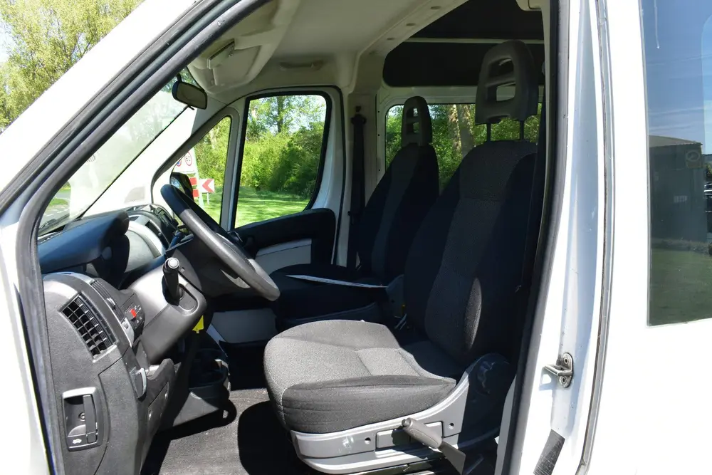 Fiat Ducato Benzine-CNG L3h2 Airco 9 Pers schuifdeur re uit 2019, foto 16