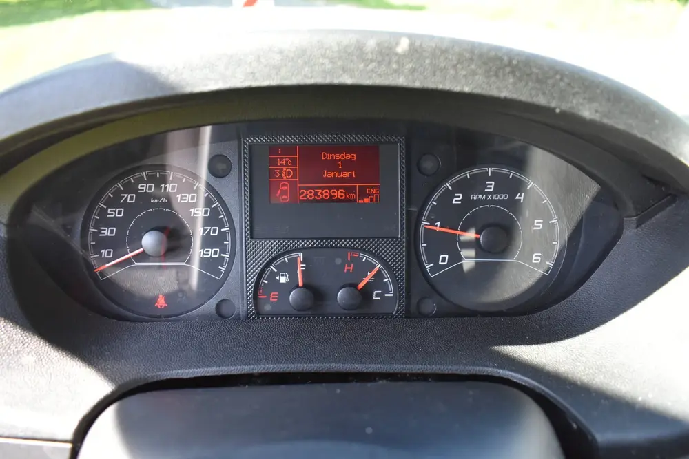 Fiat Ducato Benzine-CNG L3h2 Airco 9 Pers schuifdeur re uit 2019, foto 5
