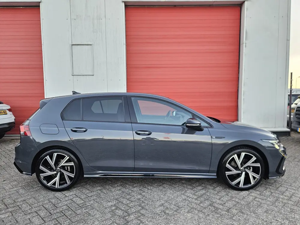 Volkswagen Golf 1.5 eTSI R-Line Business | ACC | Stuur/Stoel uit 2024, foto 6