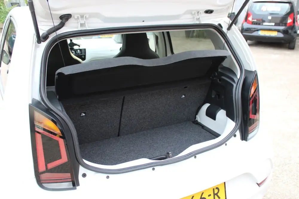 Volkswagen Up! 1.0 60PK 5D BEATS / AIRCO / LMV uit 2019, foto 12