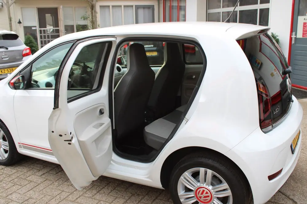 Volkswagen Up! 1.0 60PK 5D BEATS / AIRCO / LMV uit 2019, foto 15