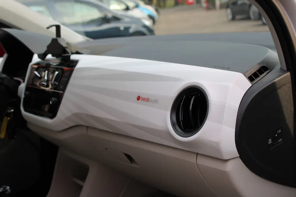 Volkswagen Up! 1.0 60PK 5D BEATS / AIRCO / LMV uit 2019, foto 17