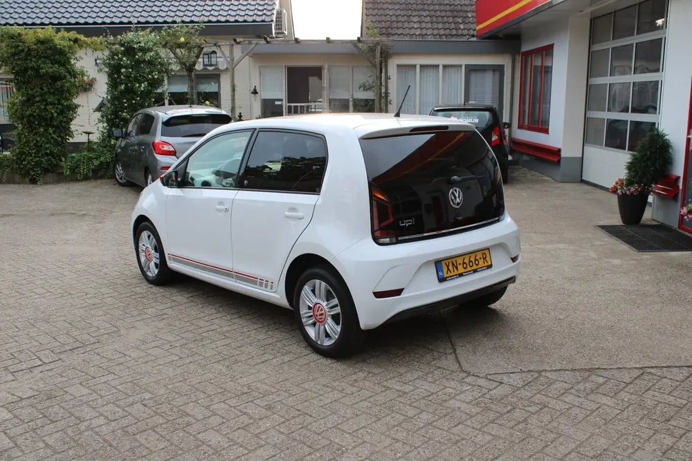 Volkswagen Up! 1.0 60PK 5D BEATS / AIRCO / LMV uit 2019, foto 6