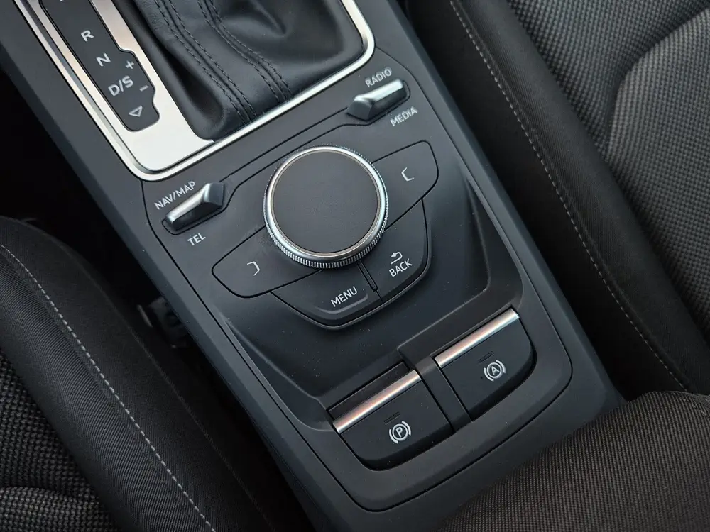 Audi Q2 35 TFSI Pro Line uit 2019, foto 16