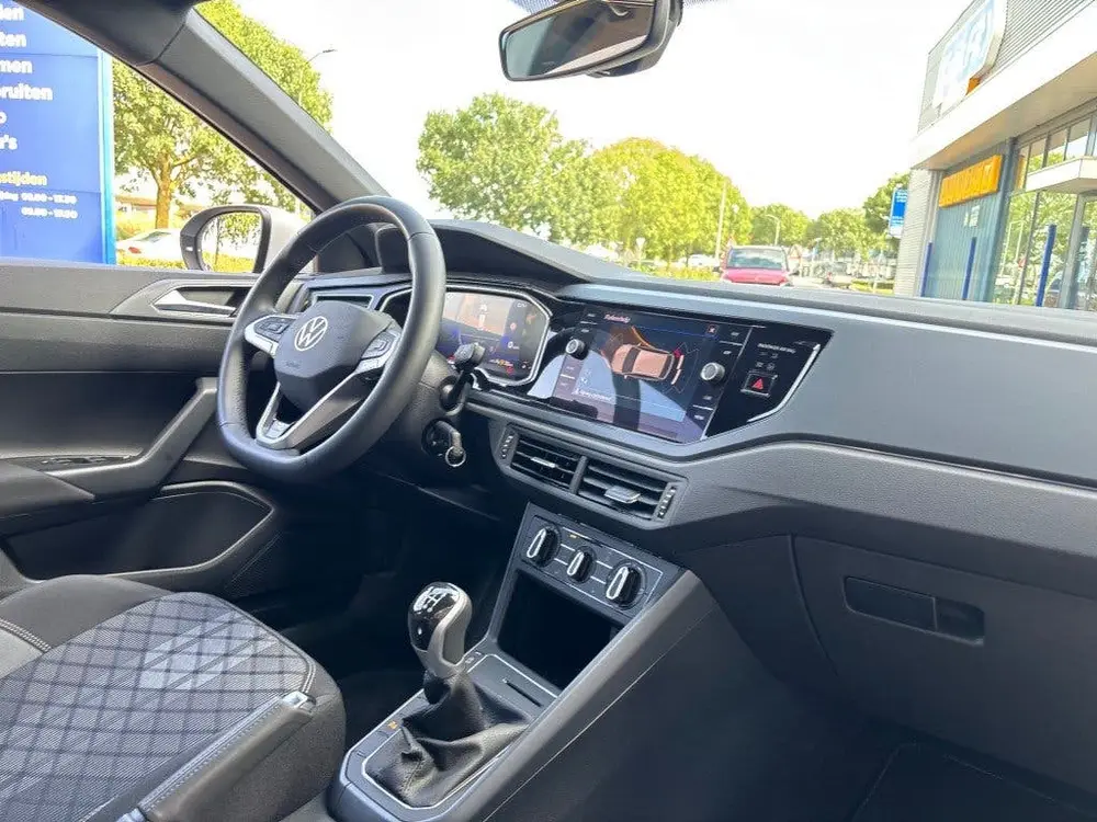Volkswagen Taigo 1.0 TSI R-LINE AIRCO NAVI CARPLAY PDC STOEL uit 2025, foto 18