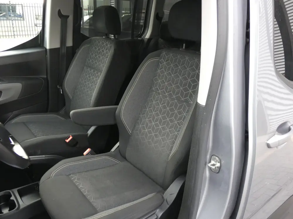 Peugeot Rifter 1.2 Puretech Active Airco uit 2019, foto 16