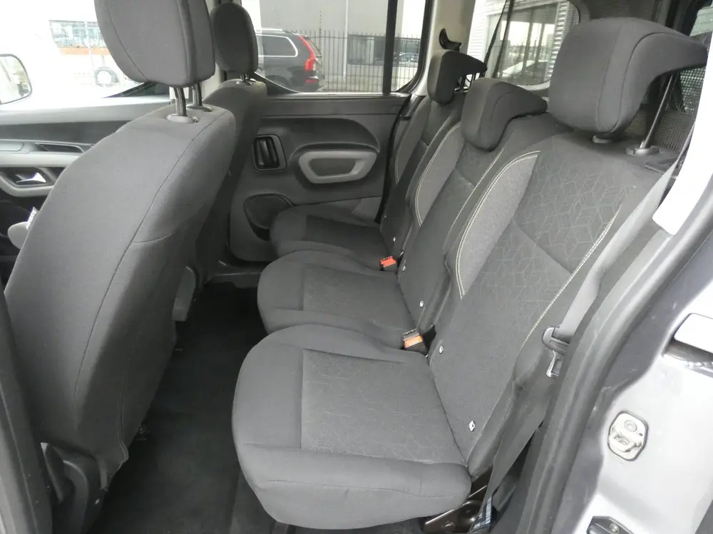 Peugeot Rifter 1.2 Puretech Active Airco uit 2019, foto 19