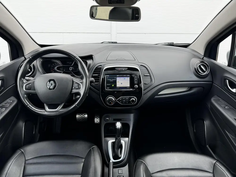 Renault Captur 1.3 TCe Intens uit 2019, foto 2